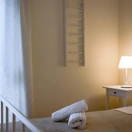 Beautiful 2Bd Apartment Near Historic Center Of Athens-3