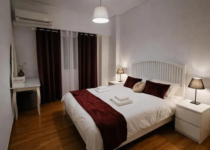 Elegant Near Acropolis Walk To Plaka & Metro
